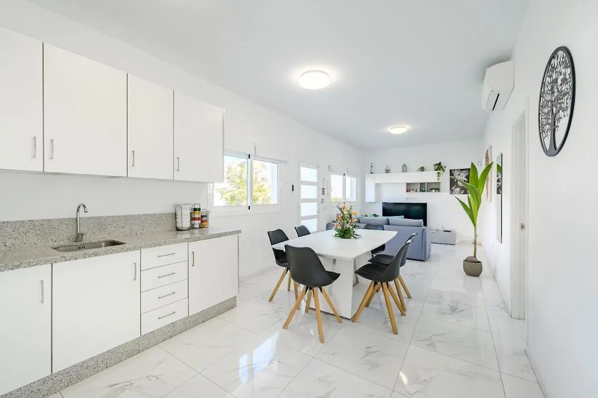Villa Ave Del Paraiso Arona  Spanien